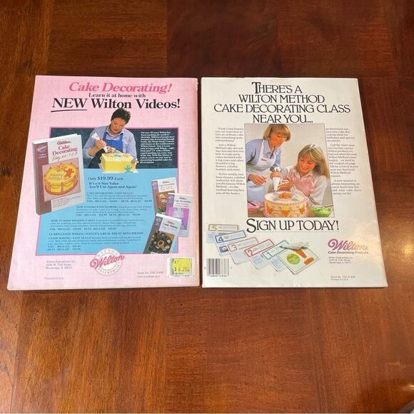 Wilton Cake Decorating Magazines 1983 and 1988 Yearbook Carousel Cake Candy - Picture 6 of 9